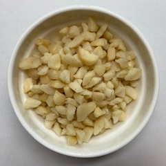 マカデミアナッツ/カット（生）1Kg×10　【送料無料】